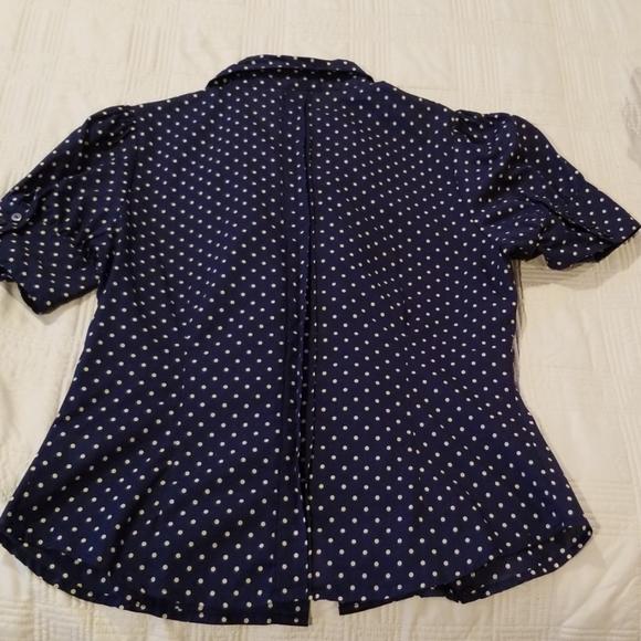 blouse - Picture 2 of 2